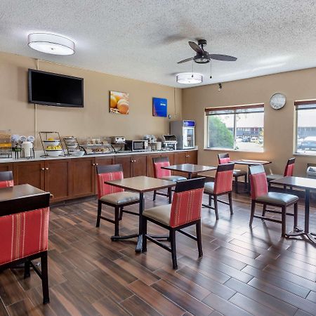 Comfort Inn Rockford Near Casino District Екстериор снимка