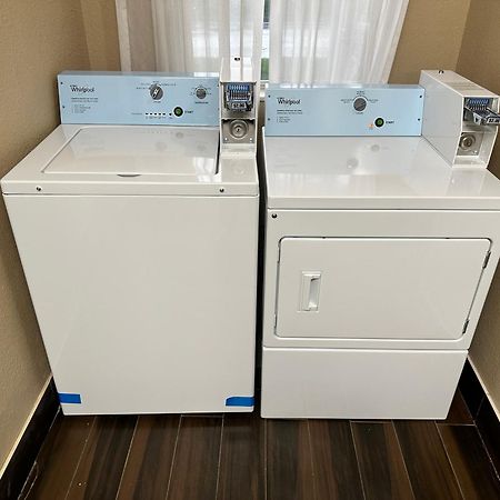 Comfort Inn Rockford Near Casino District Екстериор снимка