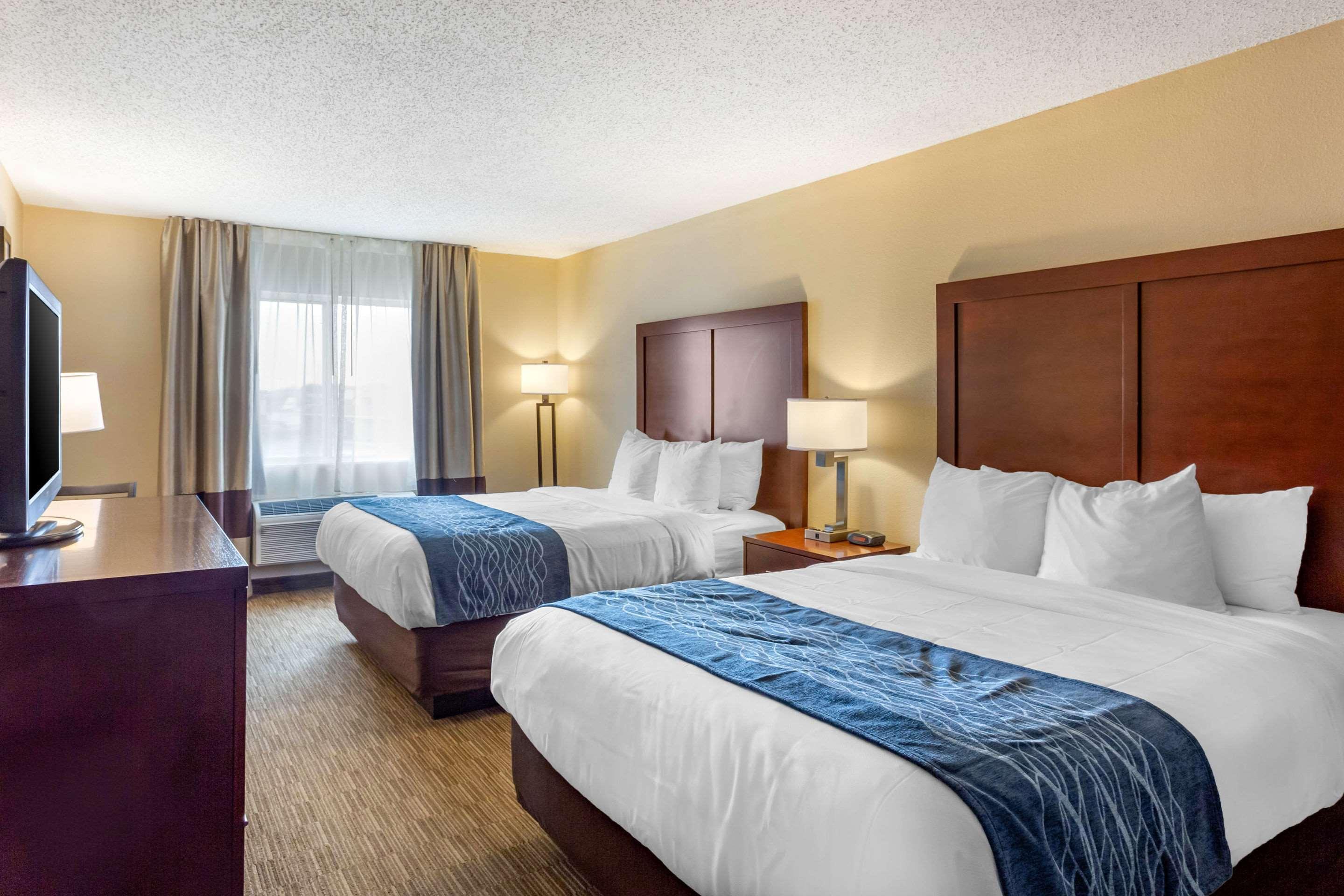 Comfort Inn Rockford Near Casino District Екстериор снимка