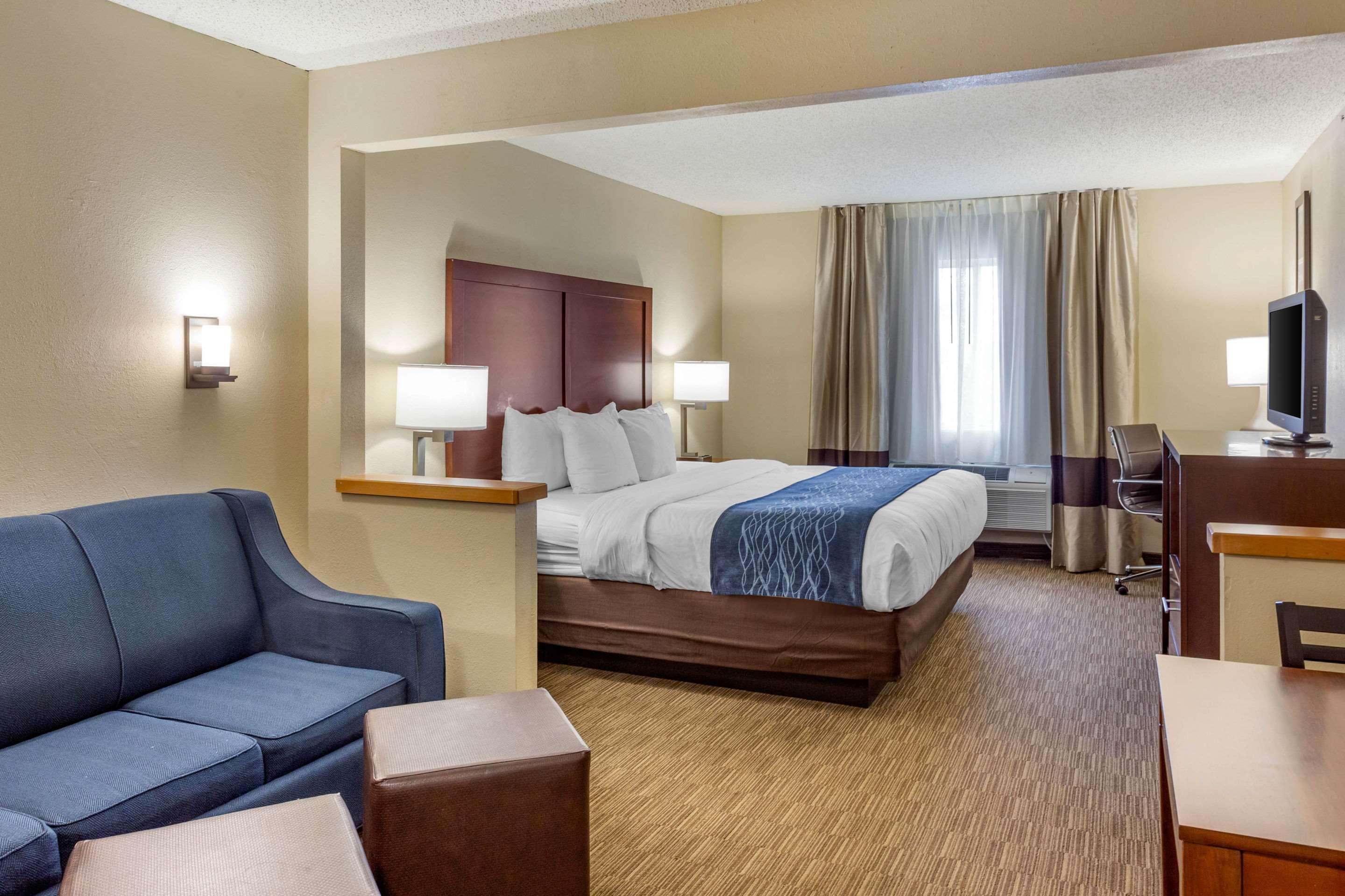 Comfort Inn Rockford Near Casino District Екстериор снимка