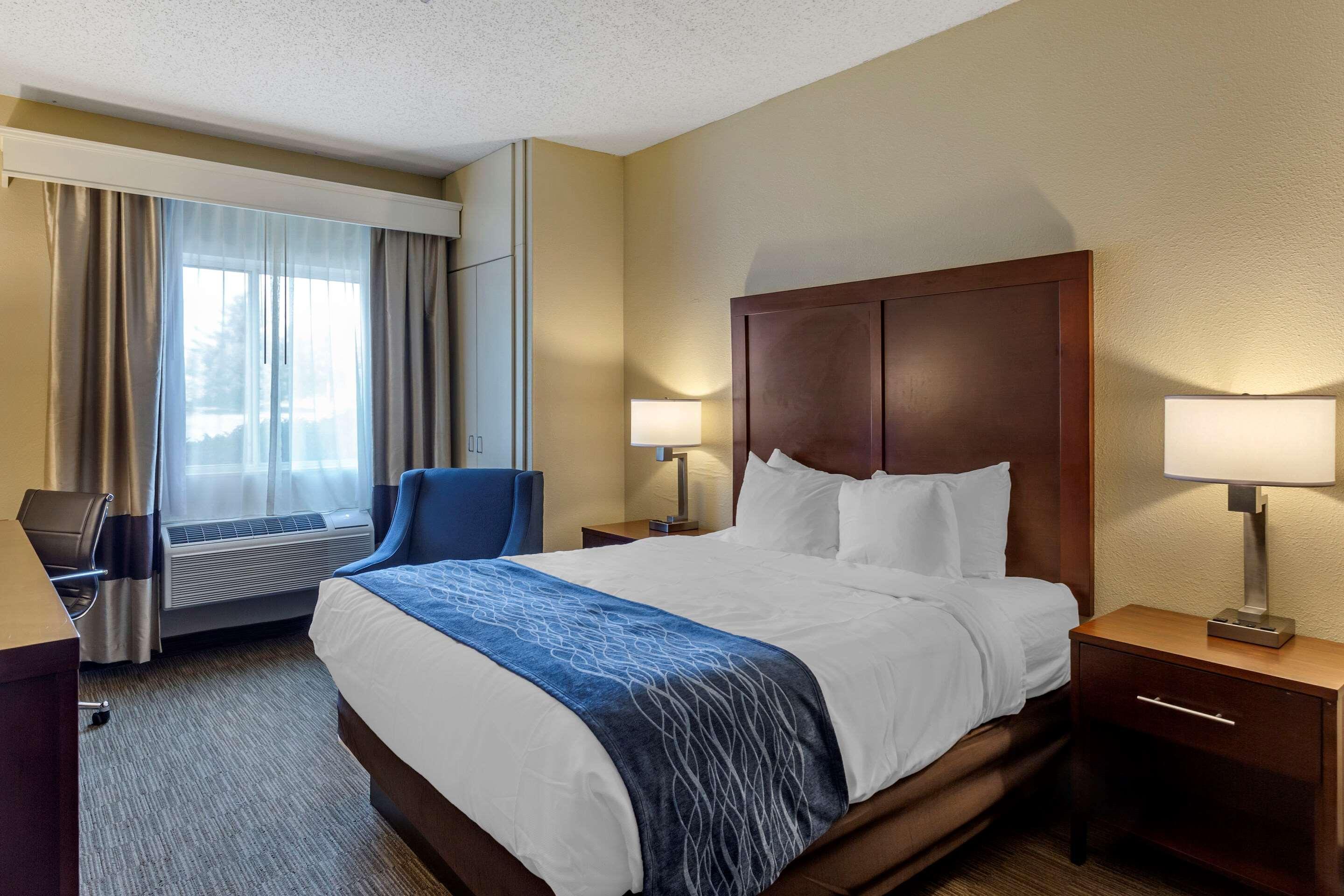 Comfort Inn Rockford Near Casino District Екстериор снимка