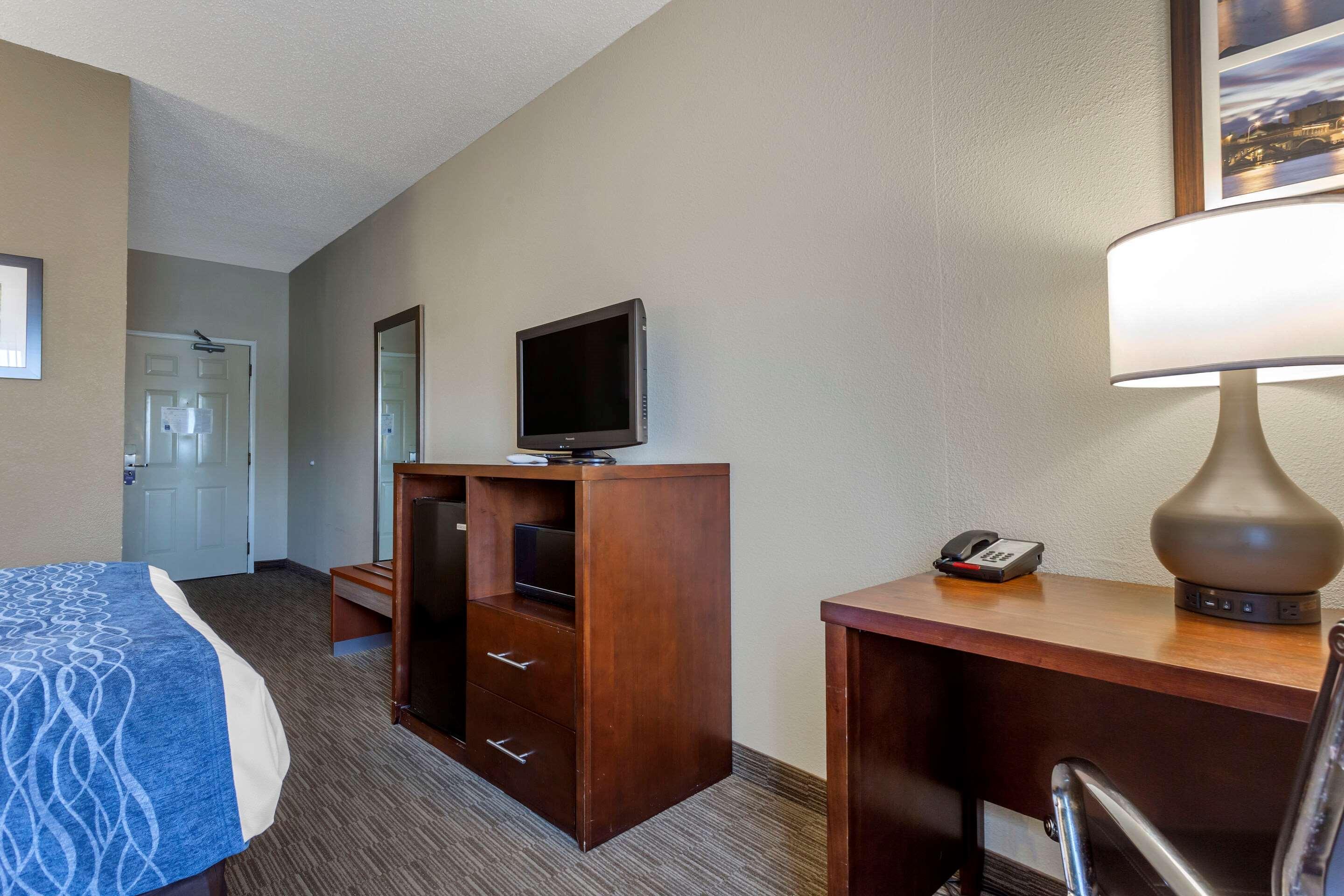 Comfort Inn Rockford Near Casino District Екстериор снимка