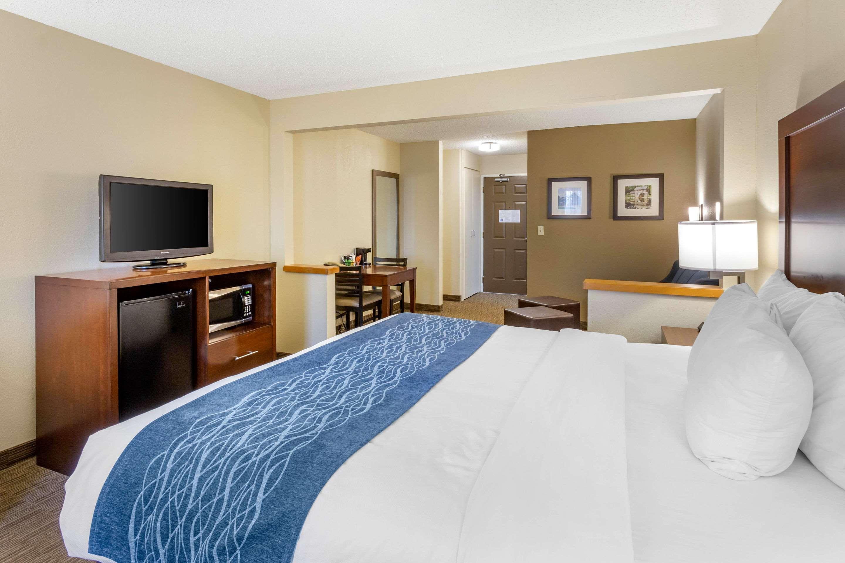 Comfort Inn Rockford Near Casino District Екстериор снимка