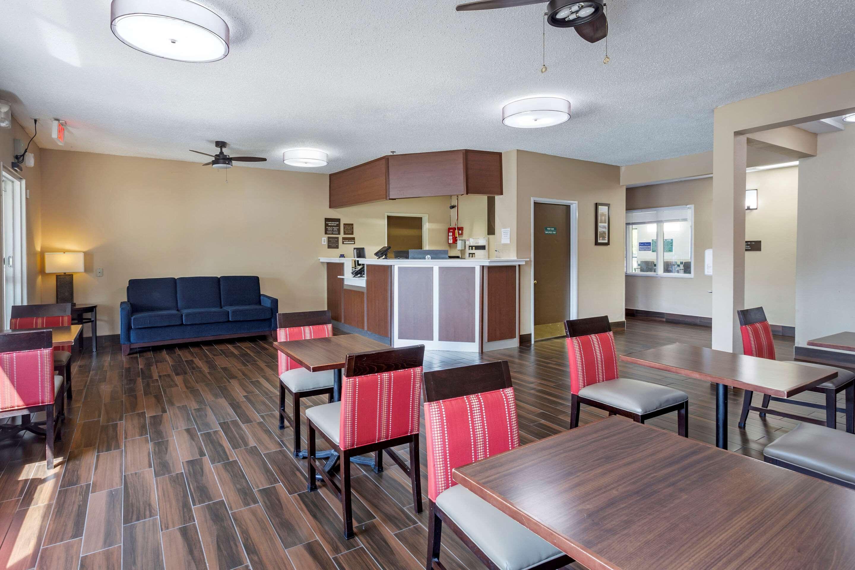 Comfort Inn Rockford Near Casino District Екстериор снимка