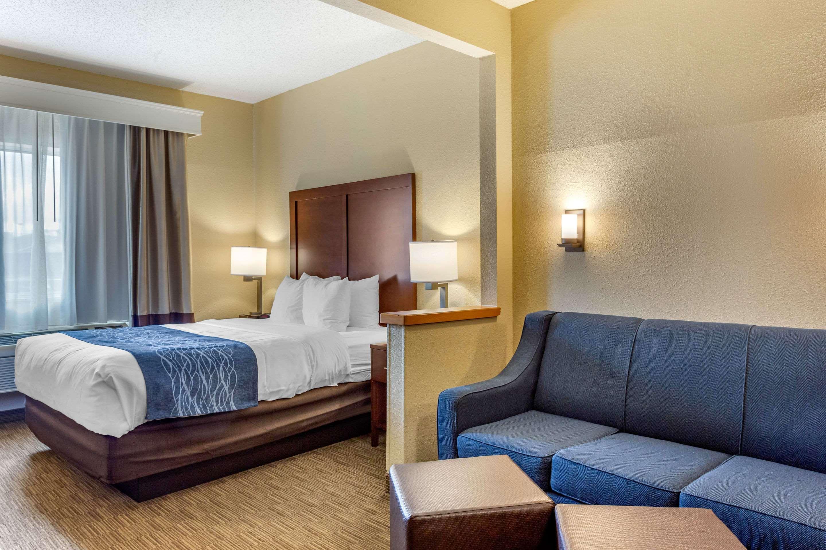 Comfort Inn Rockford Near Casino District Екстериор снимка