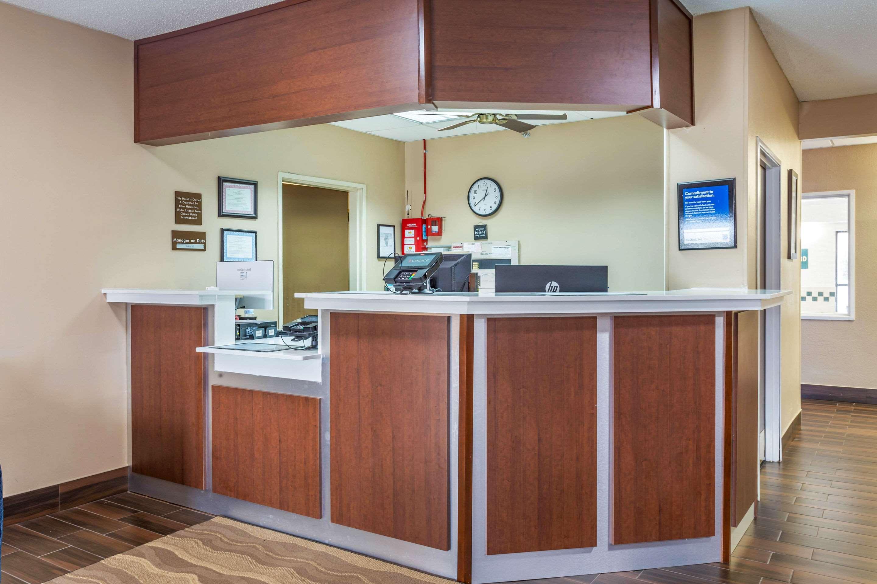 Comfort Inn Rockford Near Casino District Екстериор снимка