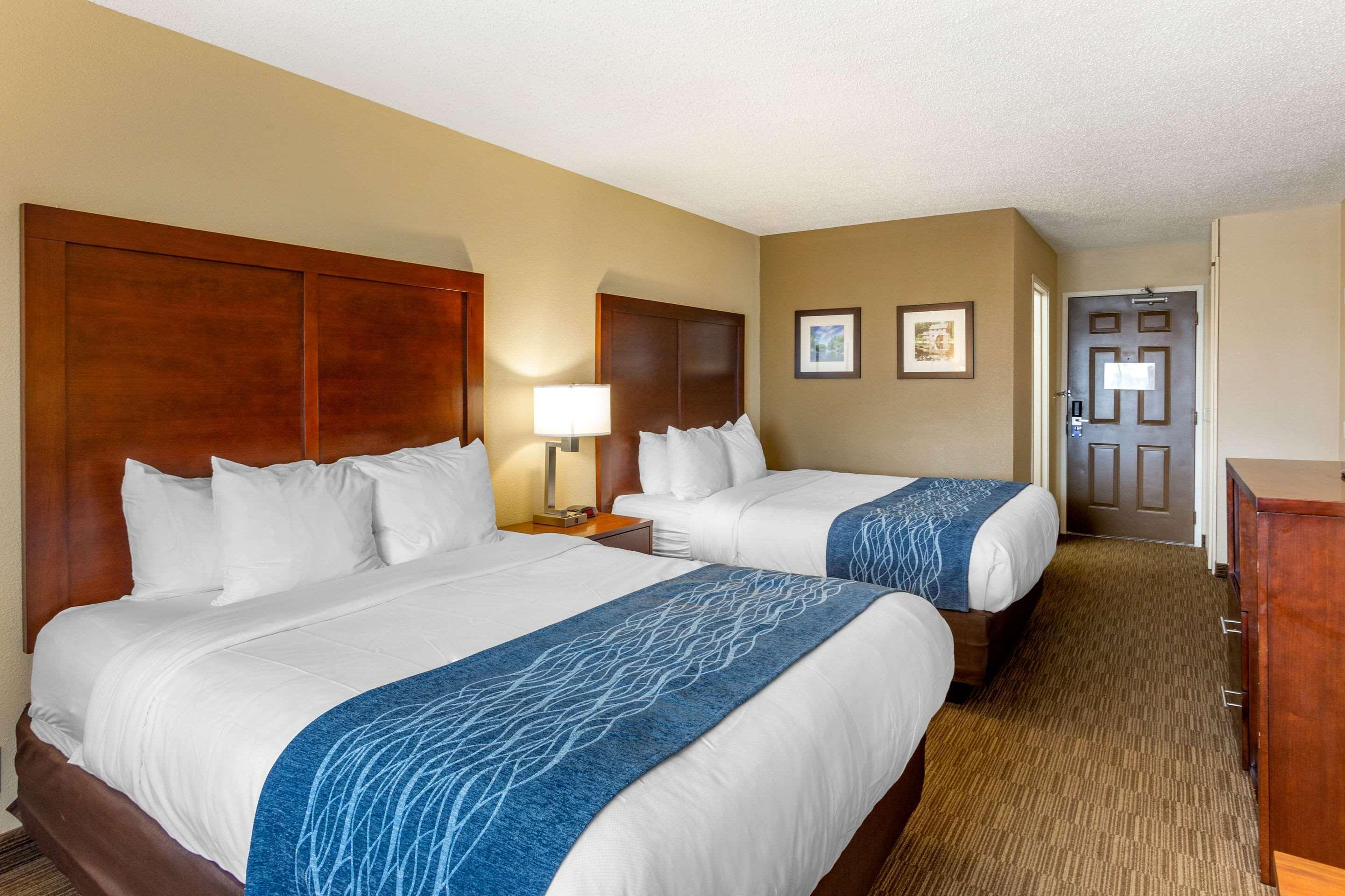 Comfort Inn Rockford Near Casino District Екстериор снимка